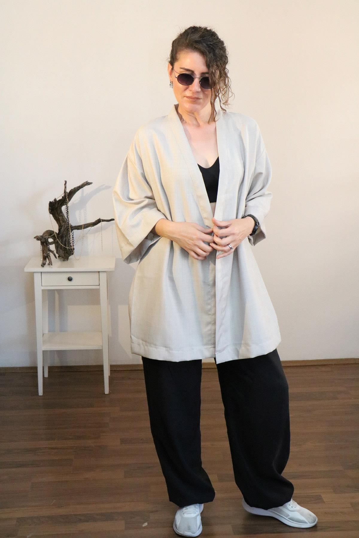 Lapiz%20Unisex%20Kısa%20Kimono,%20Keten-Kot%20Karışımı%20Kumaş,%20Açık%20Gri%20Renk