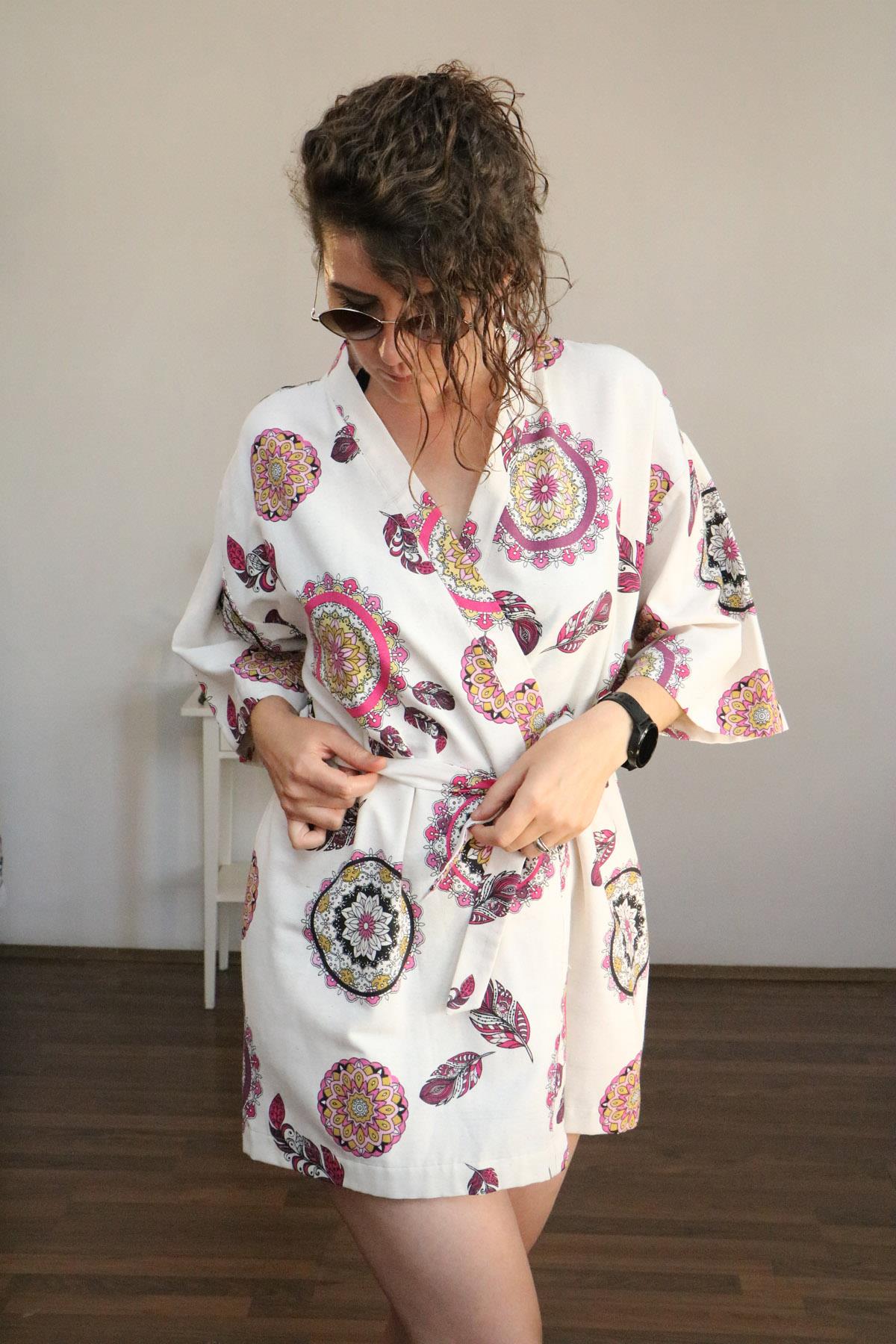 Lapiz%20Pembe-Krem%20Desenli,%20Keten%20Kısa%20Kimono